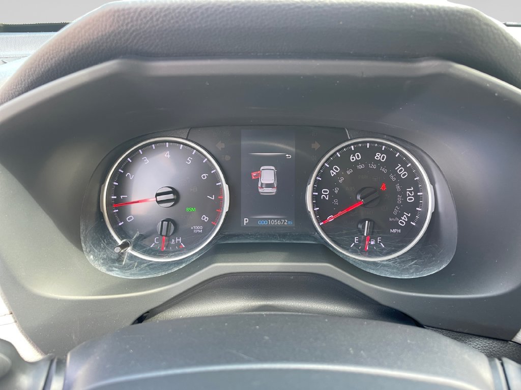 Used 2019 Toyota RAV4 XLE Premium w/ Cold Weather Package AWD/4WD image 30