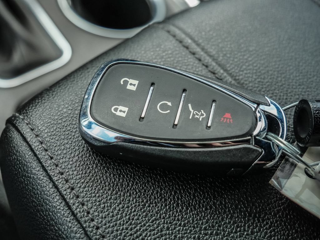 Used 2023 Chevrolet Traverse LT FWD image 62