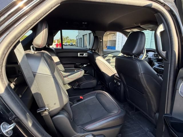 Certified 2023 Ford Explorer ST-Line w/ Class IV Trailer Tow Package RWD image 14