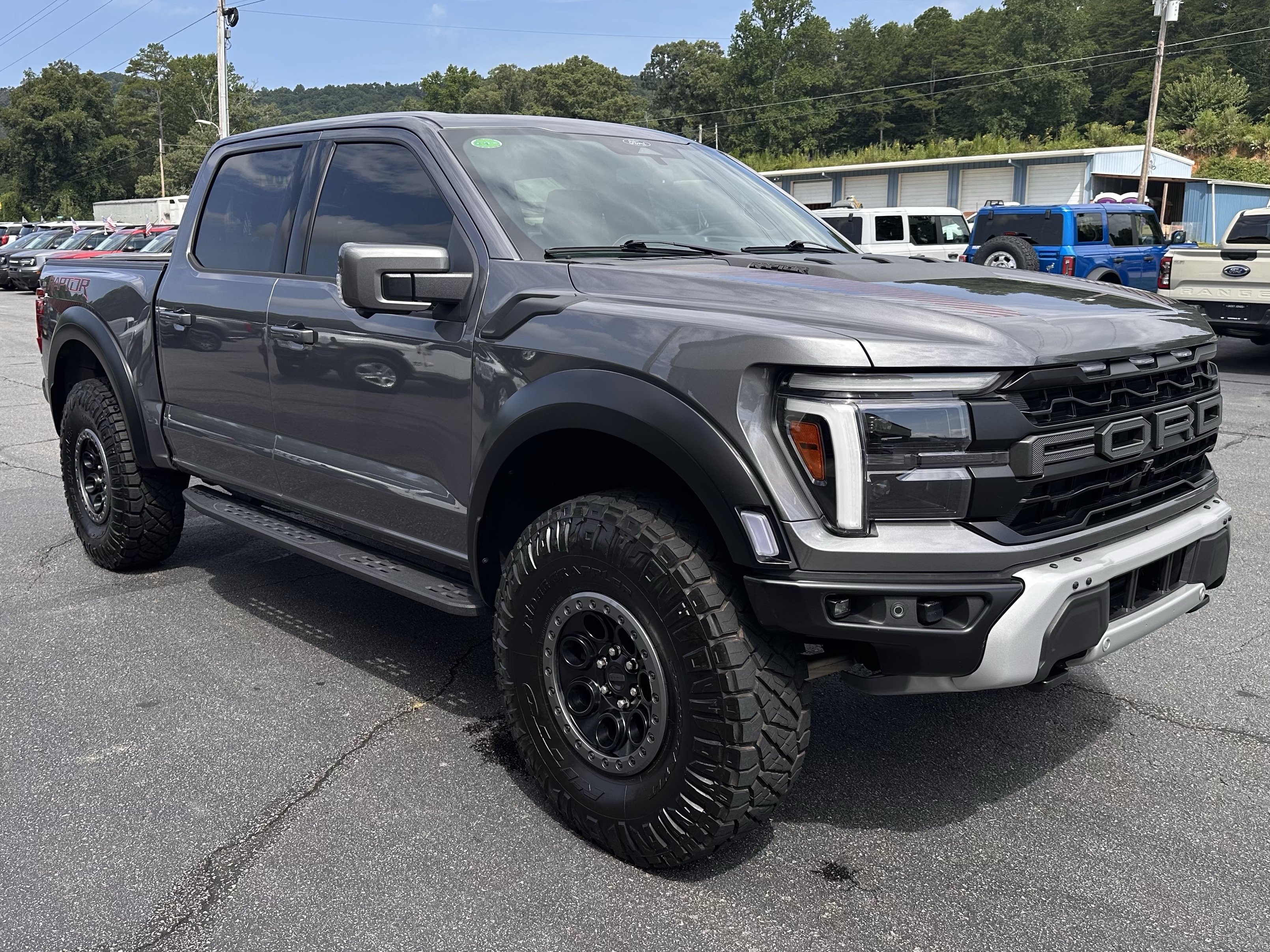 Certified 2025 Ford F150 Raptor AWD/4WD image 4