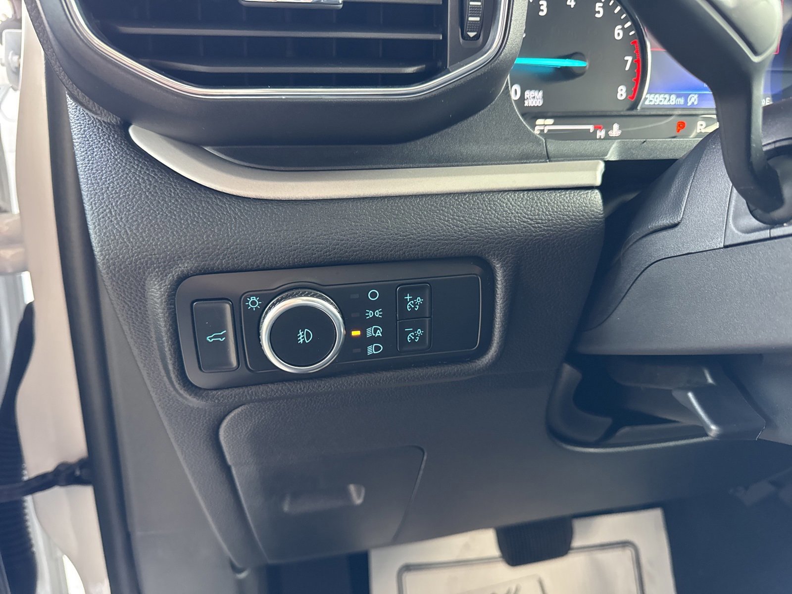 Certified 2023 Ford Explorer XLT w/ Equipment Group 202A image 27