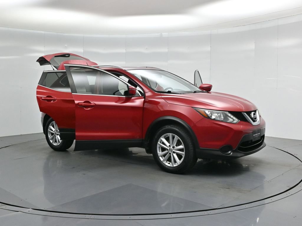 Used 2018 Nissan Rogue Sport SV image 31