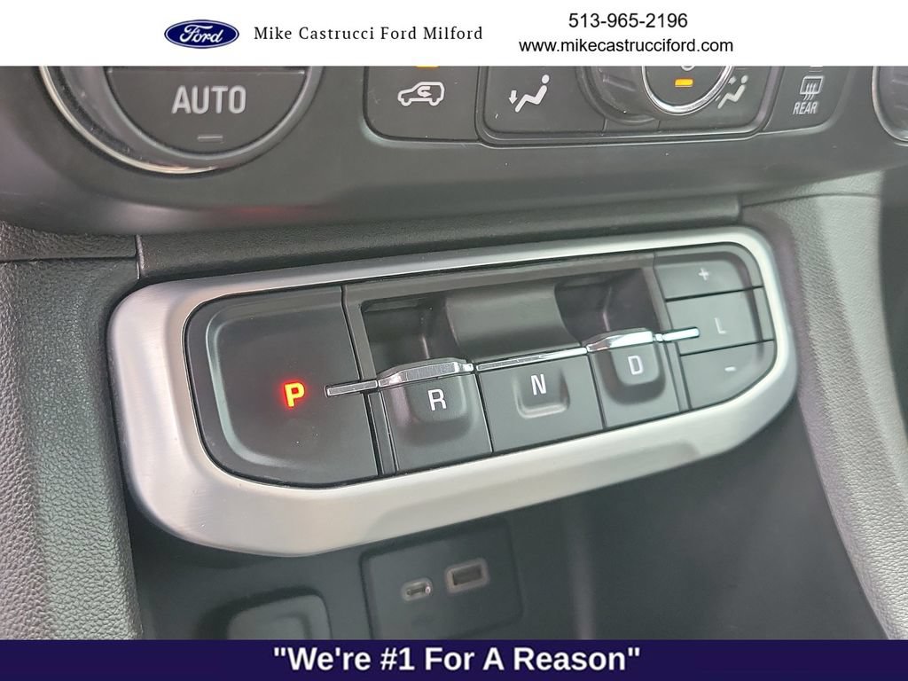 Used 2020 GMC Acadia SLE w/ Driver Convenience Package FWD image 16
