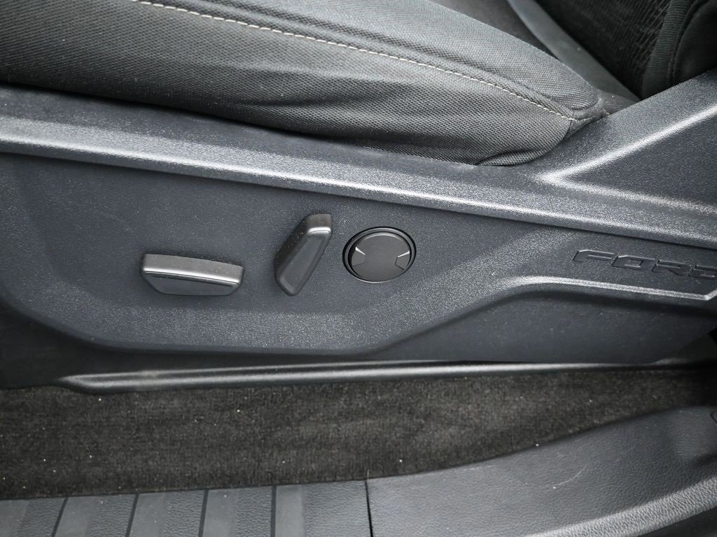 Certified 2022 Ford F150 XLT w/ Equipment Group 302A High image 27