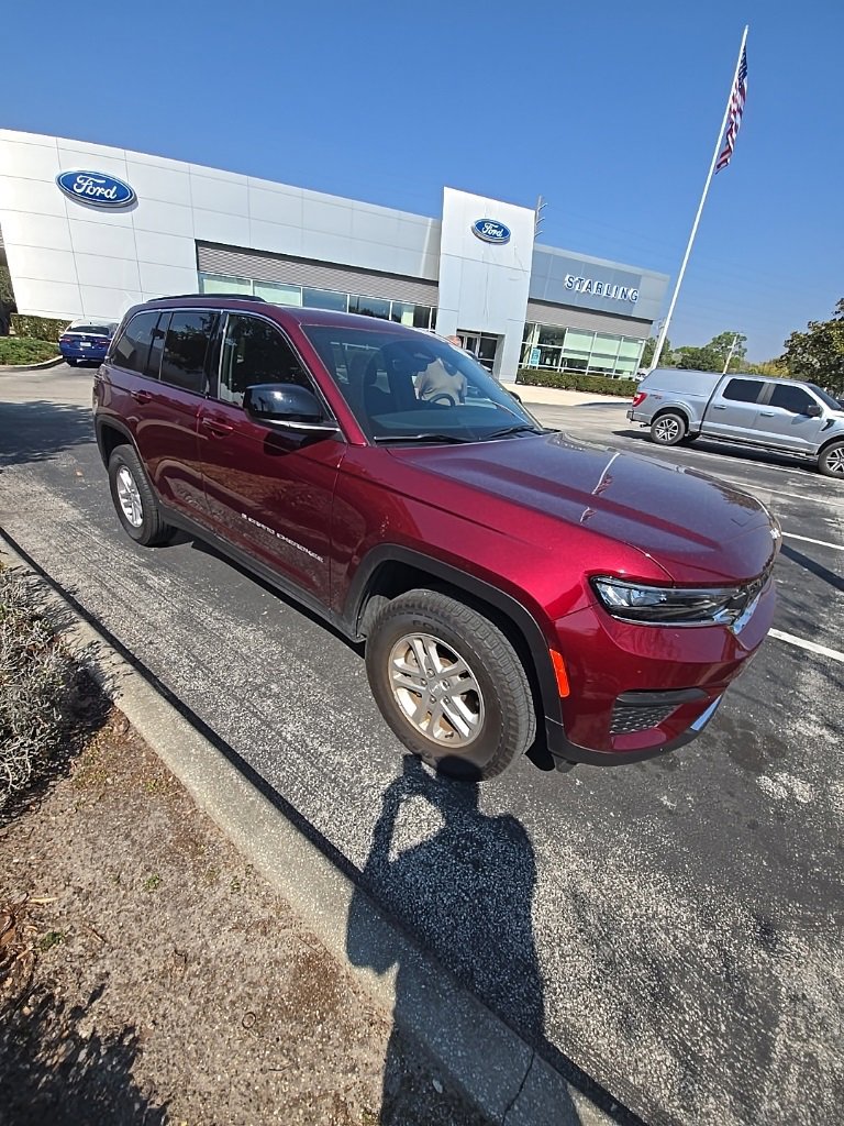 Used 2025 Jeep Grand Cherokee Laredo w/ Trailer Tow Package