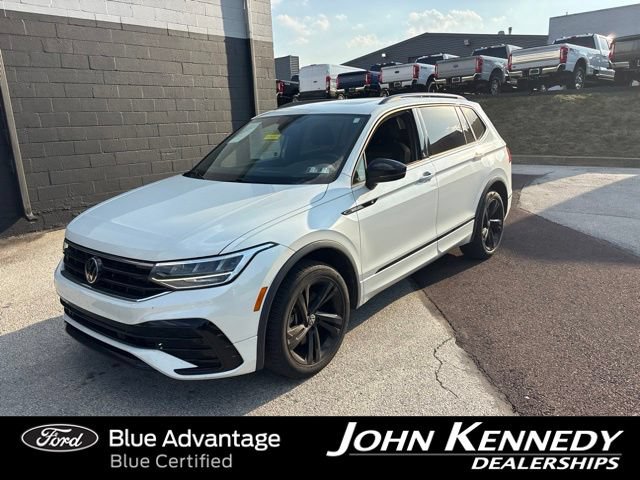 Used 2023 Volkswagen Tiguan SE R-Line AWD/4WD image 7