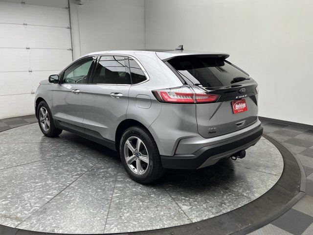 Certified 2021 Ford Edge SEL w/ Convenience Package AWD/4WD image 2