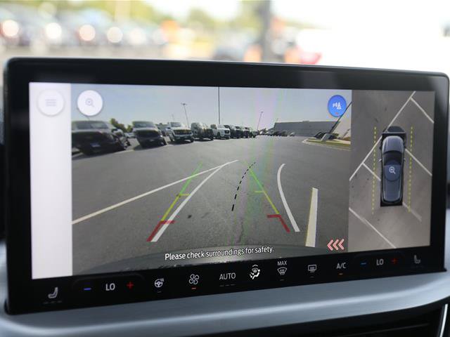 Certified 2024 Ford Escape Platinum AWD/4WD image 33