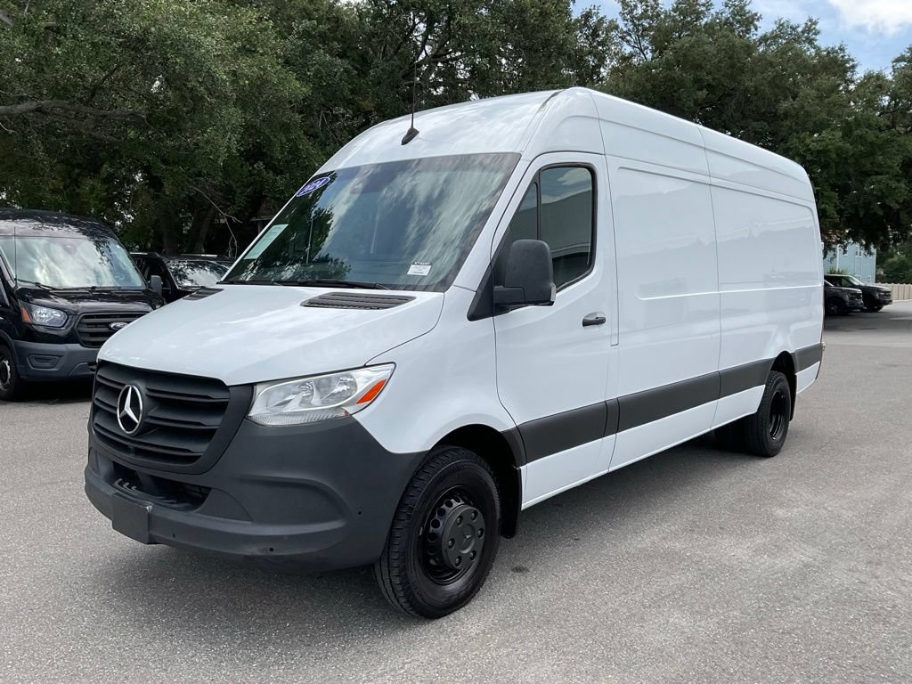 Used 2024 Mercedes-Benz Sprinter 3500 image 7