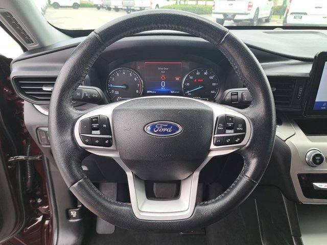 Certified 2022 Ford Explorer XLT image 28