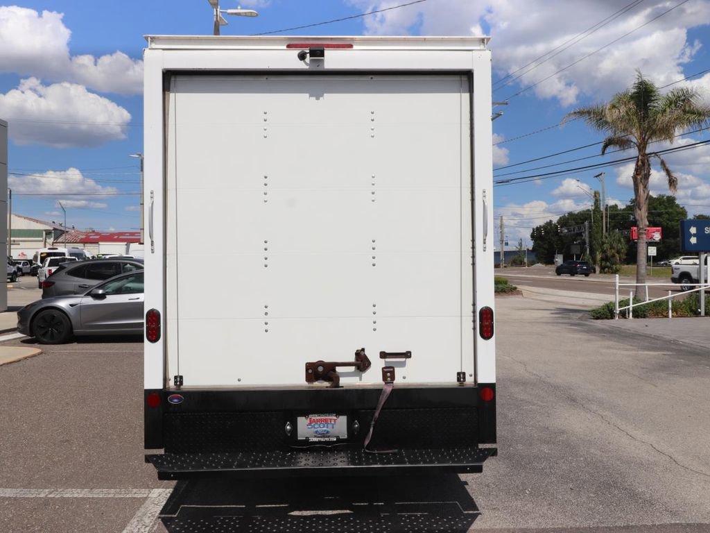 Certified 2022 Ford Transit 350 DRW RWD image 13