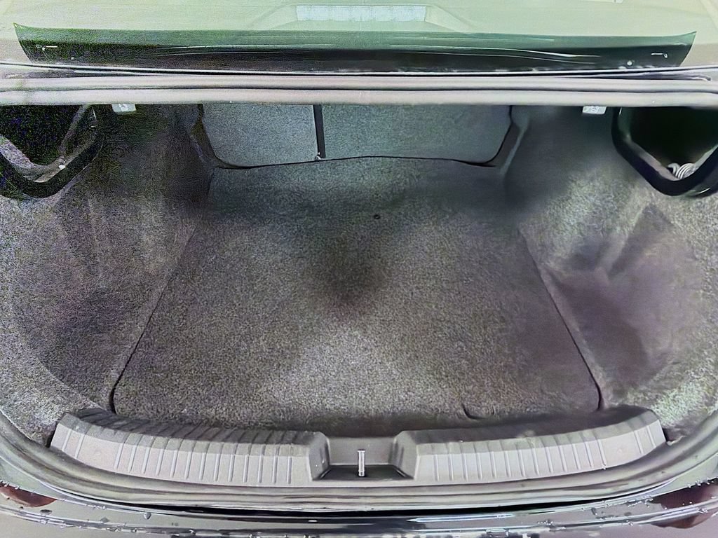 Used 2025 Volkswagen Jetta SE FWD image 26