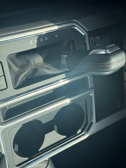 Certified 2018 Ford F150 Platinum w/ Equipment Group 701A Luxury image 14