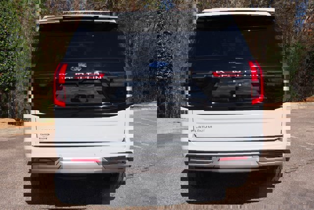 Certified 2025 Ford Expedition Platinum image 4