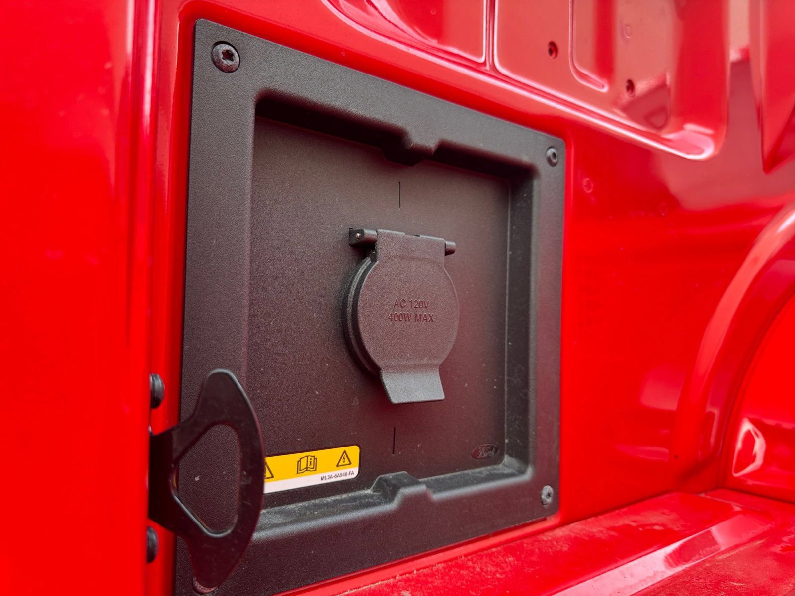 Certified 2023 Ford F150 XLT w/ Equipment Group 302A High image 18