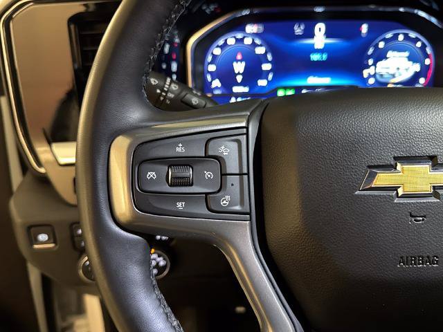 Used 2025 Chevrolet Silverado 3500 LTZ w/ LTZ Plus Package AWD/4WD image 17