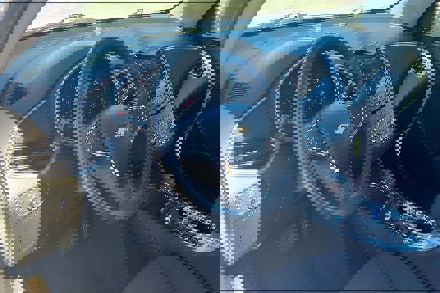 Used 2023 Chevrolet Malibu LT image 17