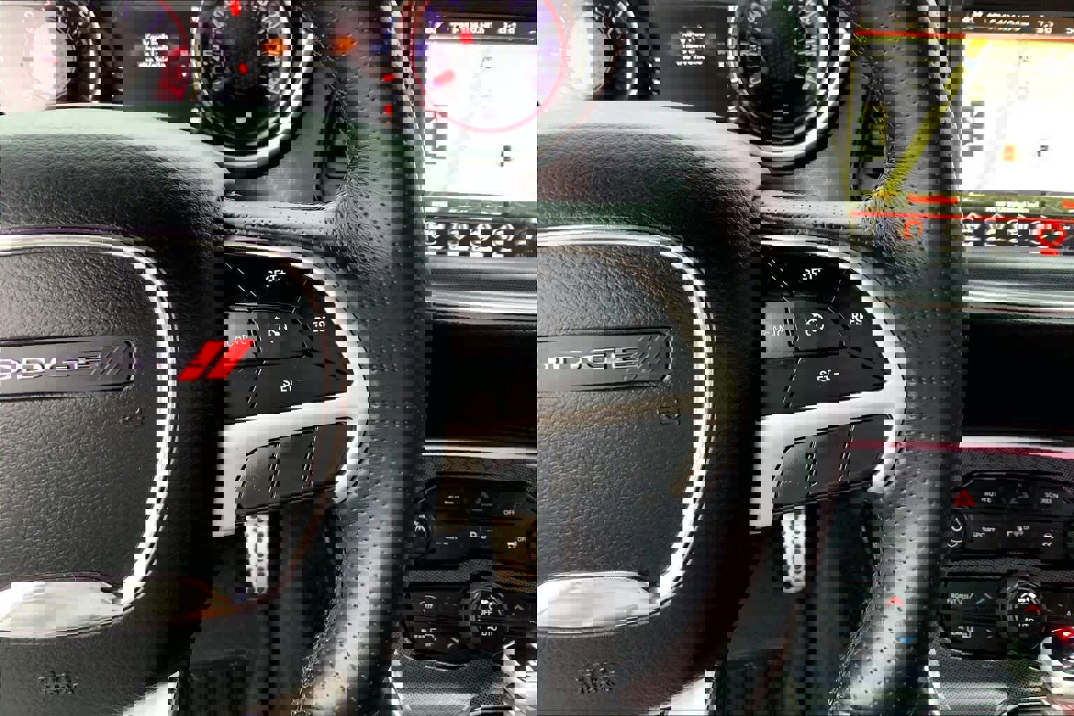 Used 2018 Dodge Challenger R/T Plus image 20