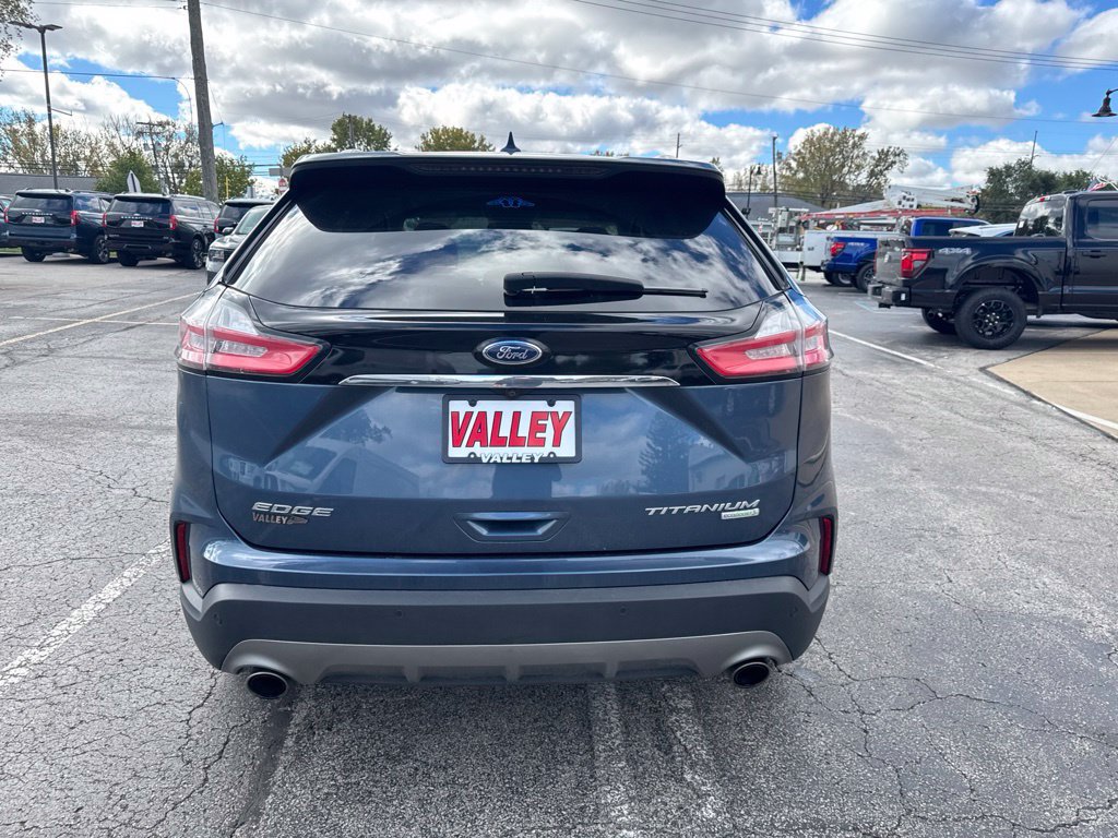 Certified 2019 Ford Edge Titanium FWD image 5