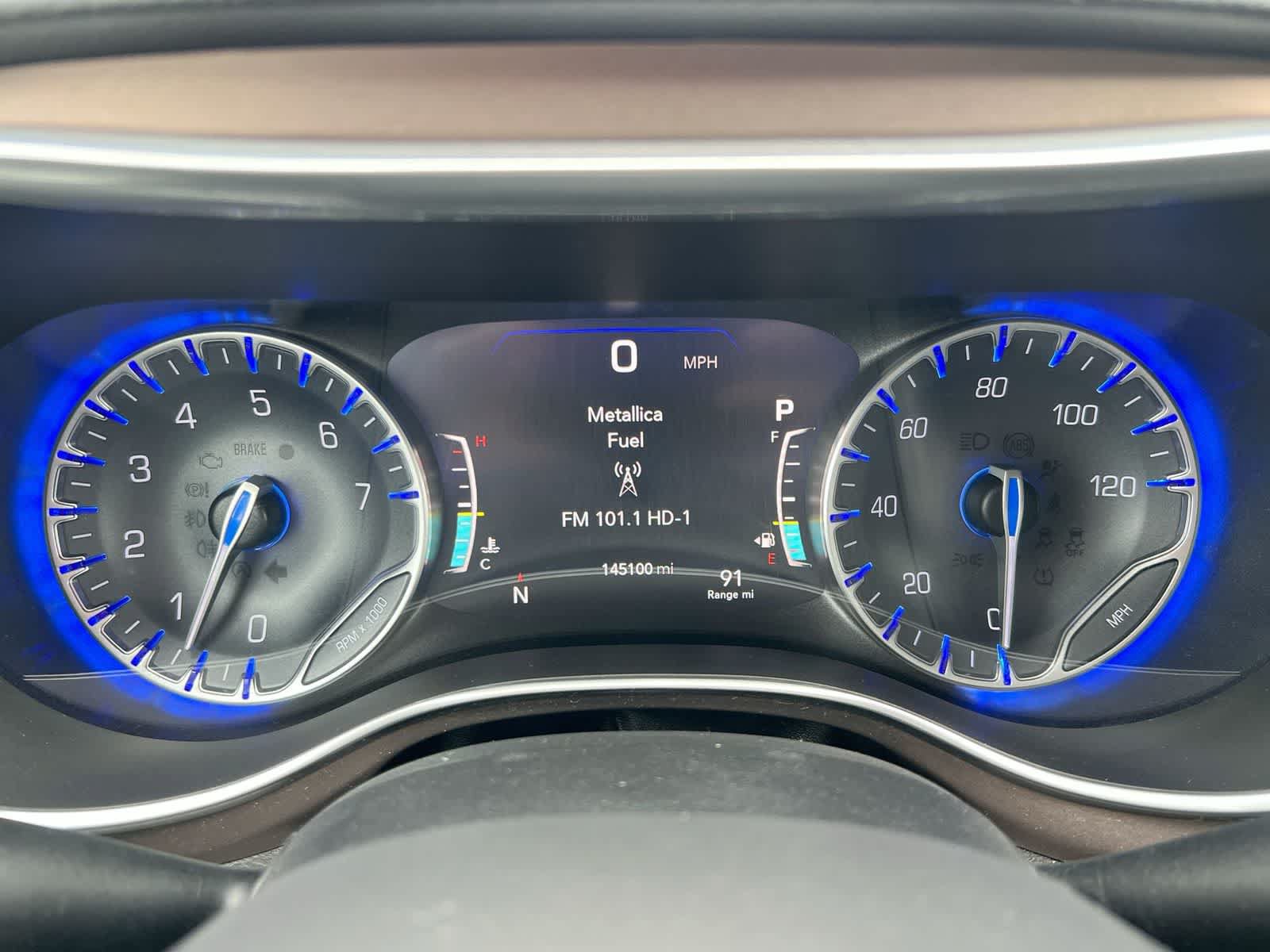 Used 2018 Chrysler Pacifica Touring-L Plus FWD image 33