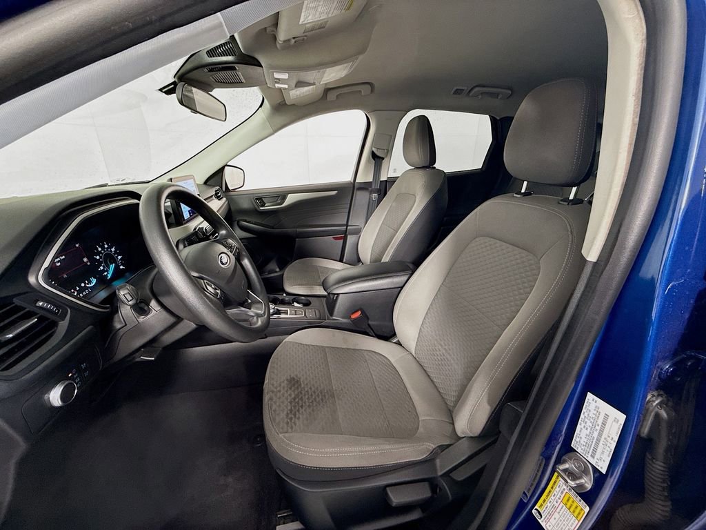 Certified 2022 Ford Escape SE FWD image 2