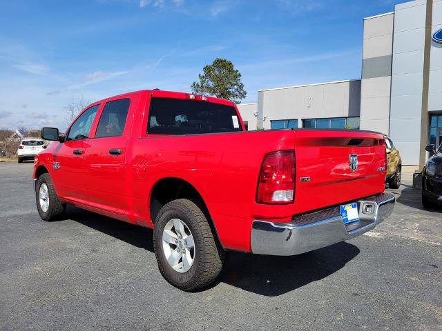 Used 2022 RAM 1500 Classic SLT image 3