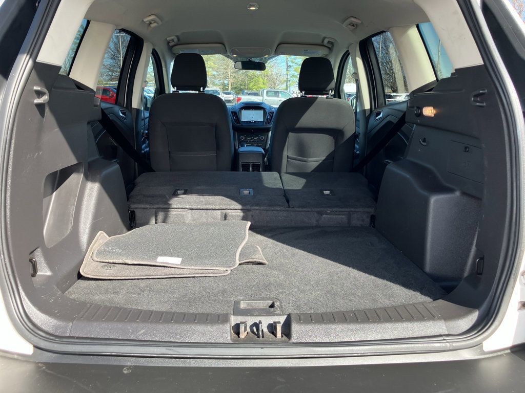 Certified 2018 Ford Escape SE w/ SE Sync 3 Package image 31