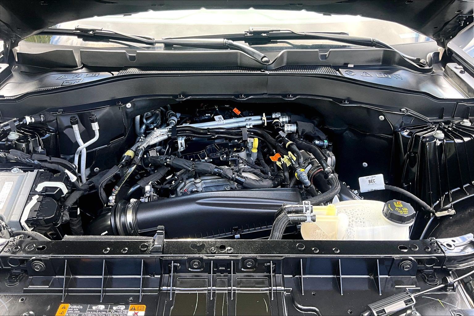 Certified 2025 Ford Explorer Active RWD image 11