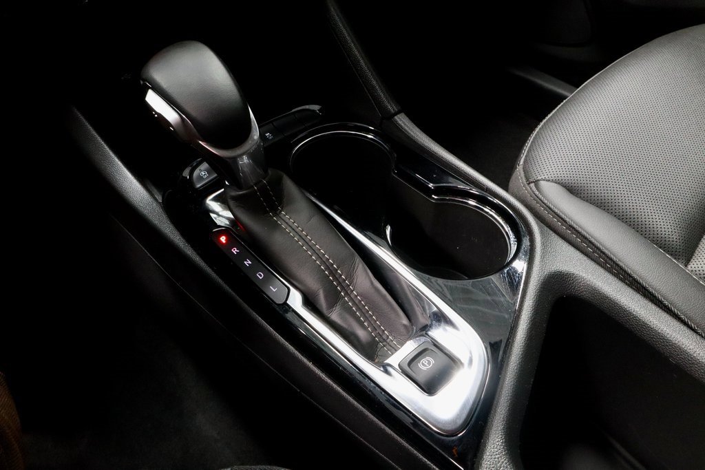 Used 2024 Buick Encore GX Sport Touring w/ Comfort Package image 32