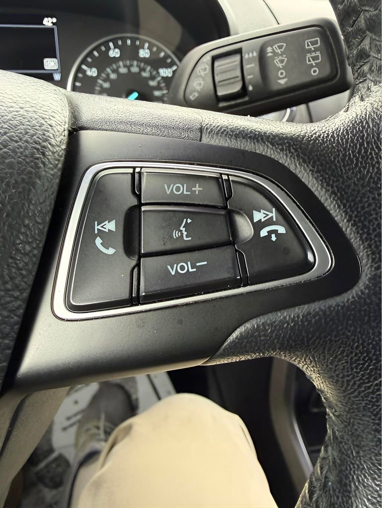 Certified 2020 Ford EcoSport SE image 27