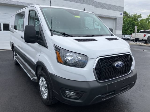 Certified 2025 Ford Transit 250 Low Roof w/ Exterior Upgrade Package RWD image 9