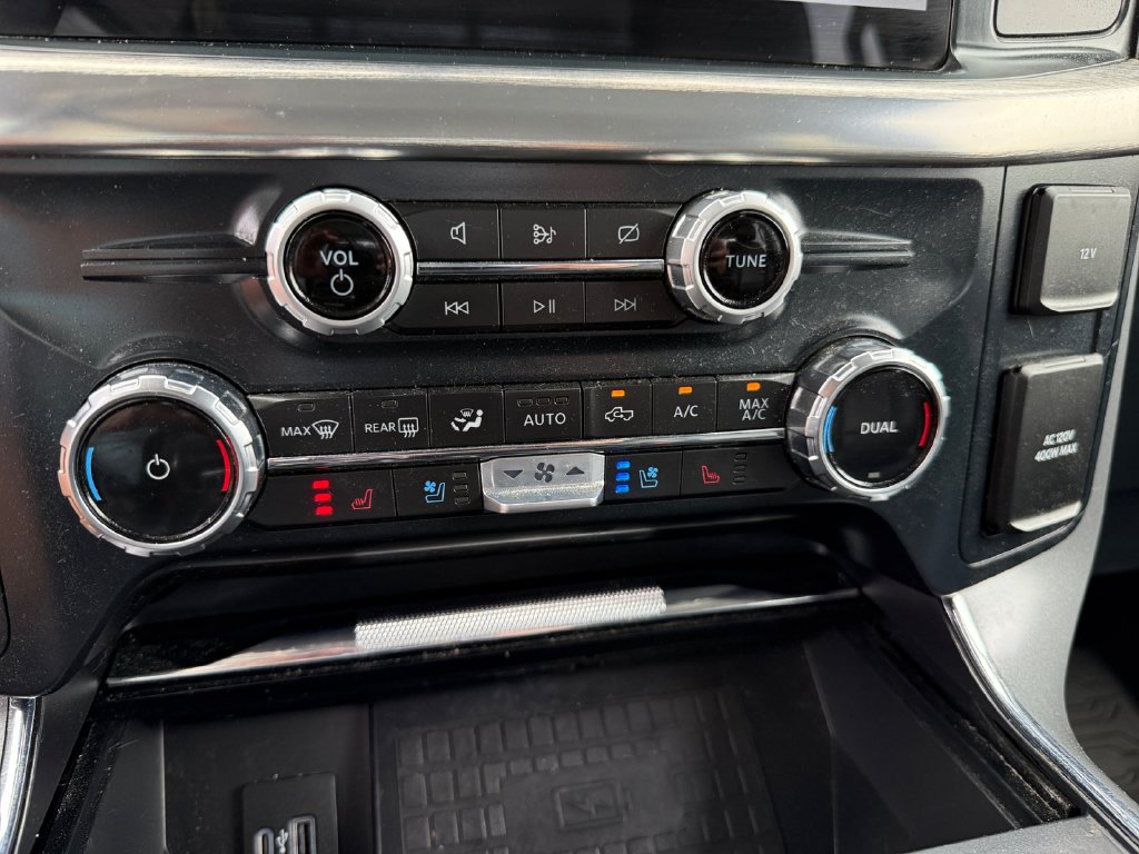 Certified 2022 Ford F150 Lariat w/ Trailer Tow Package AWD/4WD image 19