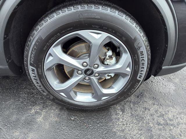 Certified 2025 Ford Escape ST-Line image 11