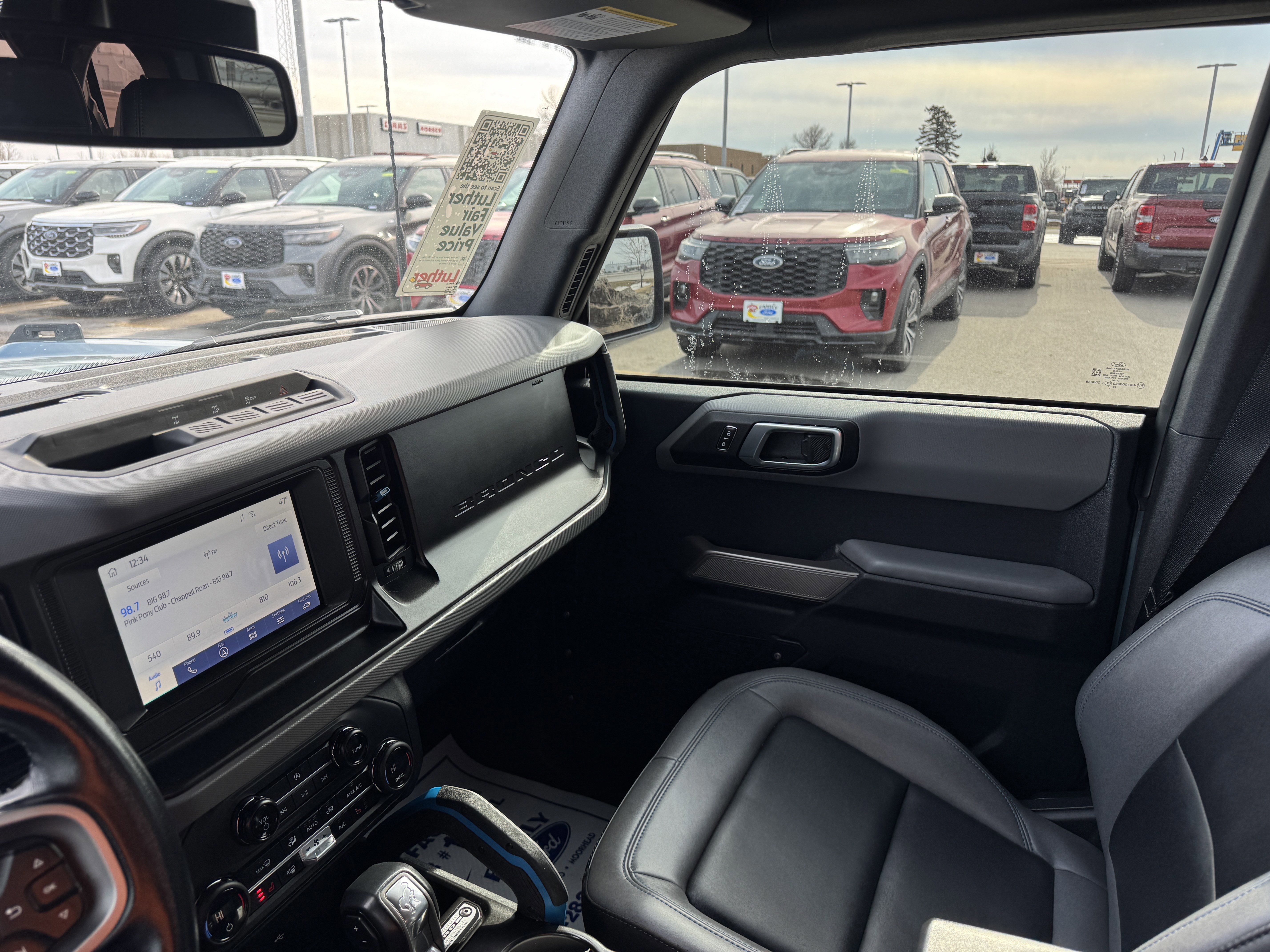 Certified 2023 Ford Bronco Black Diamond image 11