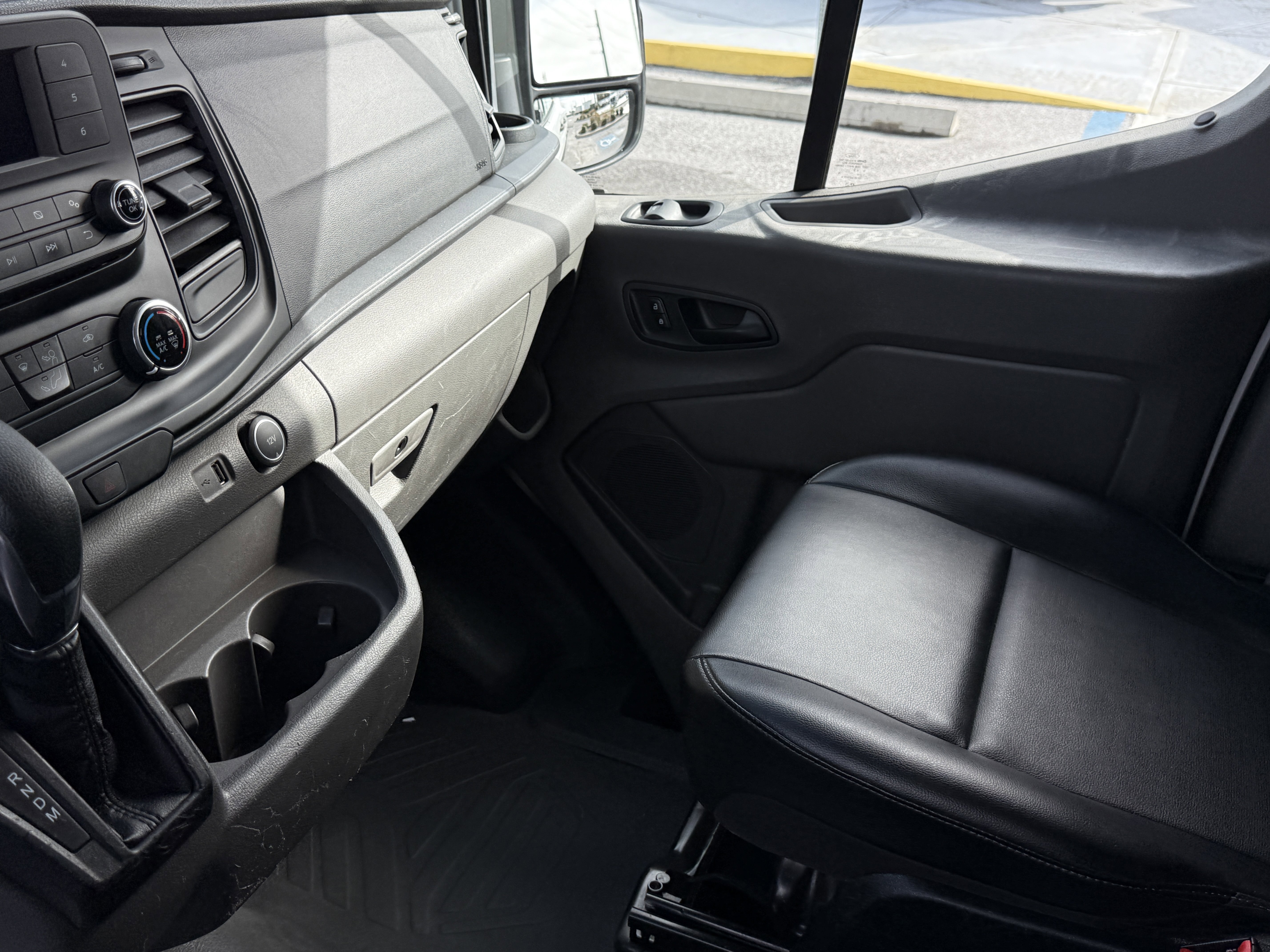 Certified 2020 Ford Transit 250 image 17