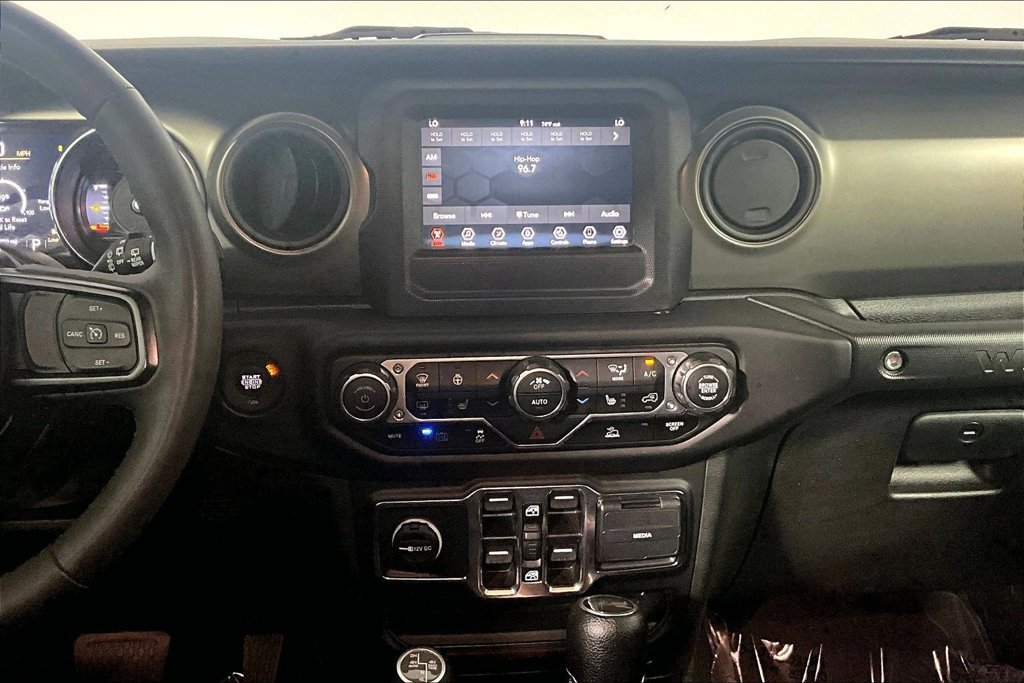 Used 2023 Jeep Wrangler Unlimited w/ Cold Weather Group AWD/4WD image 6