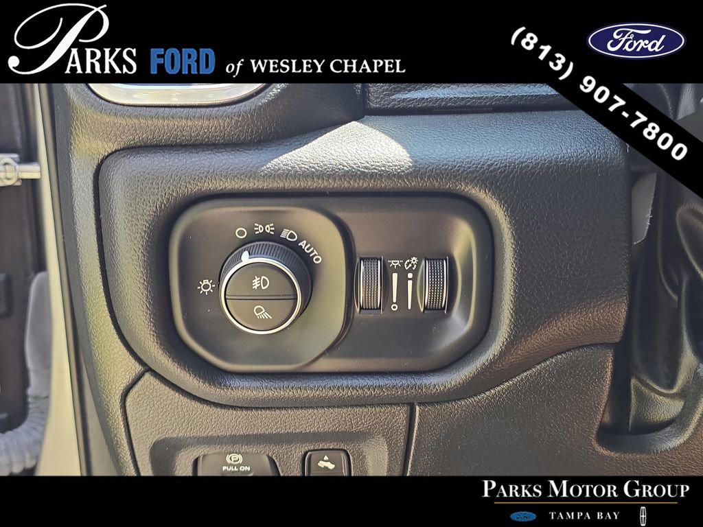 Used 2023 RAM 1500 Laramie AWD/4WD image 28