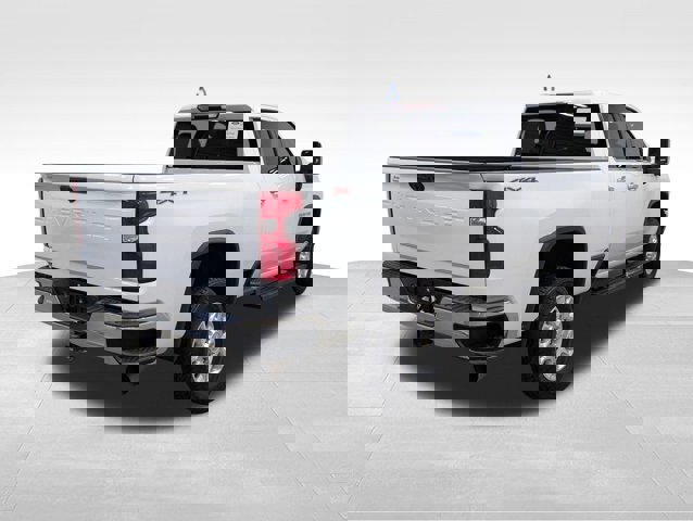 Used 2024 Chevrolet Silverado 2500 LTZ image 2