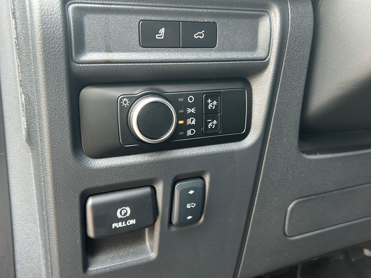 Certified 2024 Ford Expedition XLT RWD image 14