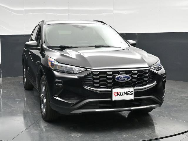 Certified 2025 Ford Escape ST-Line AWD/4WD image 6