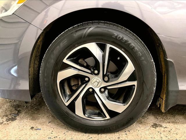 Used 2017 Honda Accord LX image 8