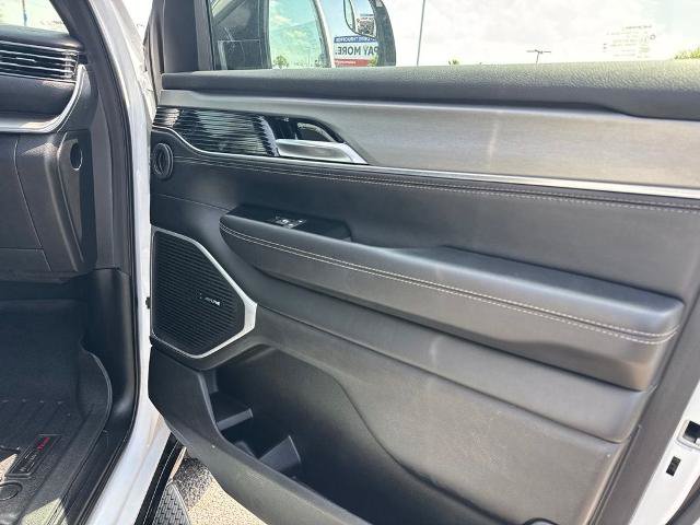 Used 2023 Jeep Wagoneer Series II RWD image 25