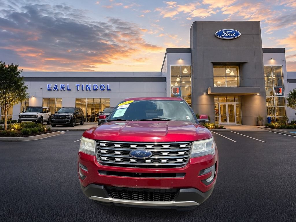 Certified 2017 Ford Explorer Limited AWD/4WD image 4