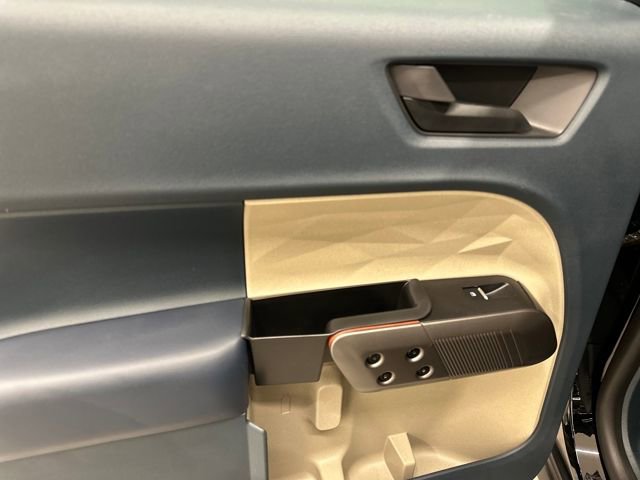 Certified 2025 Ford Maverick Lariat w/ 4K Tow Package image 19