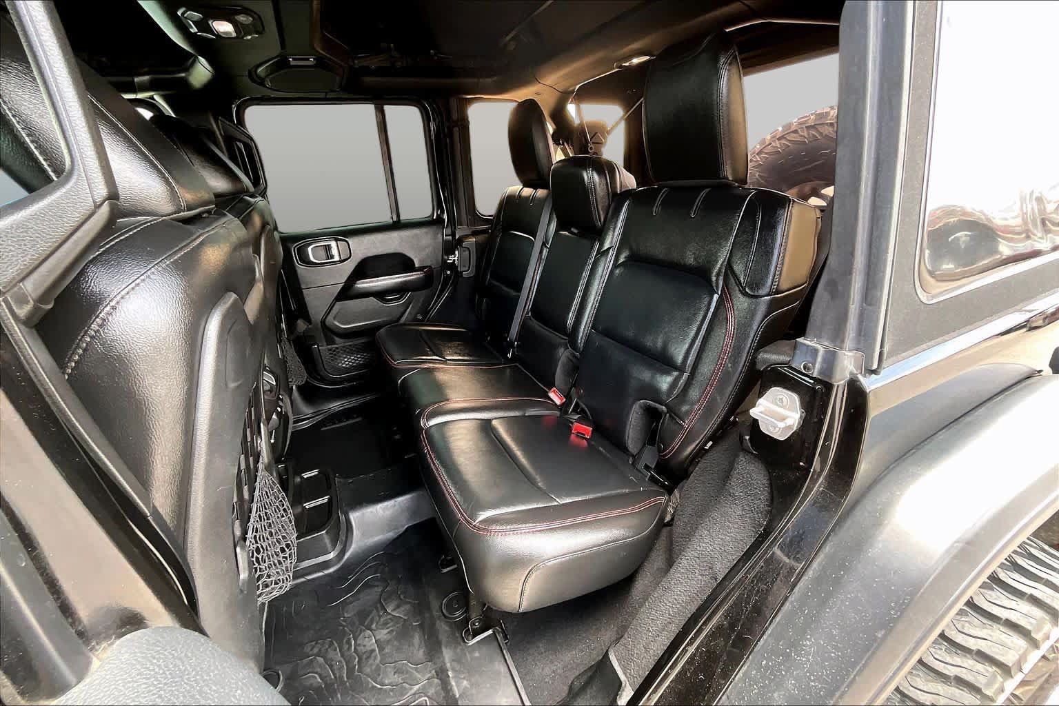 Used 2018 Jeep Wrangler Unlimited Rubicon AWD/4WD image 13