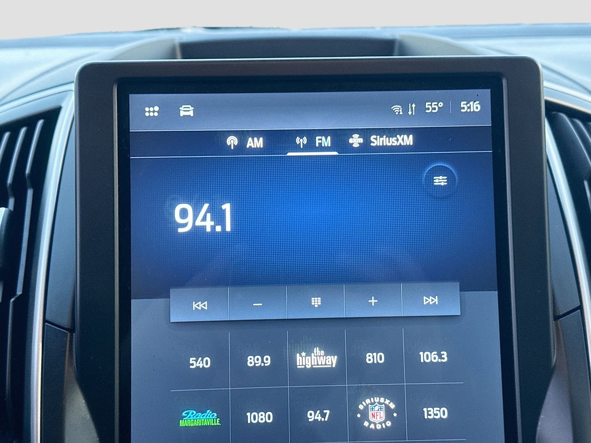 Certified 2024 Ford Edge SEL w/ Convenience Package image 18