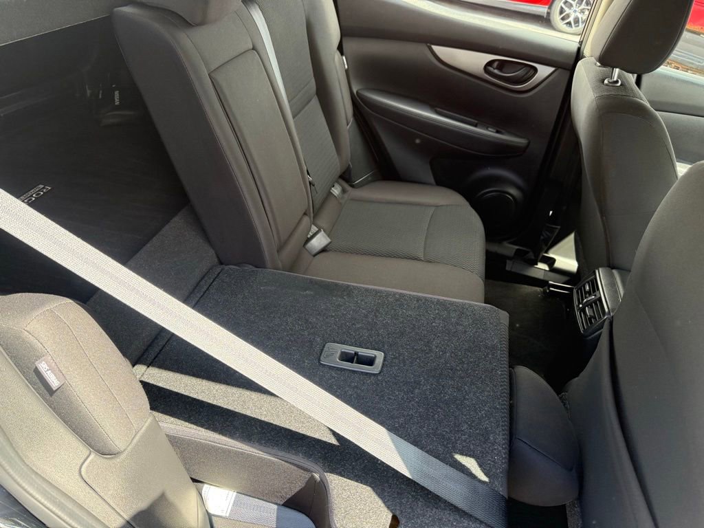 Used 2020 Nissan Rogue Sport S AWD/4WD image 45