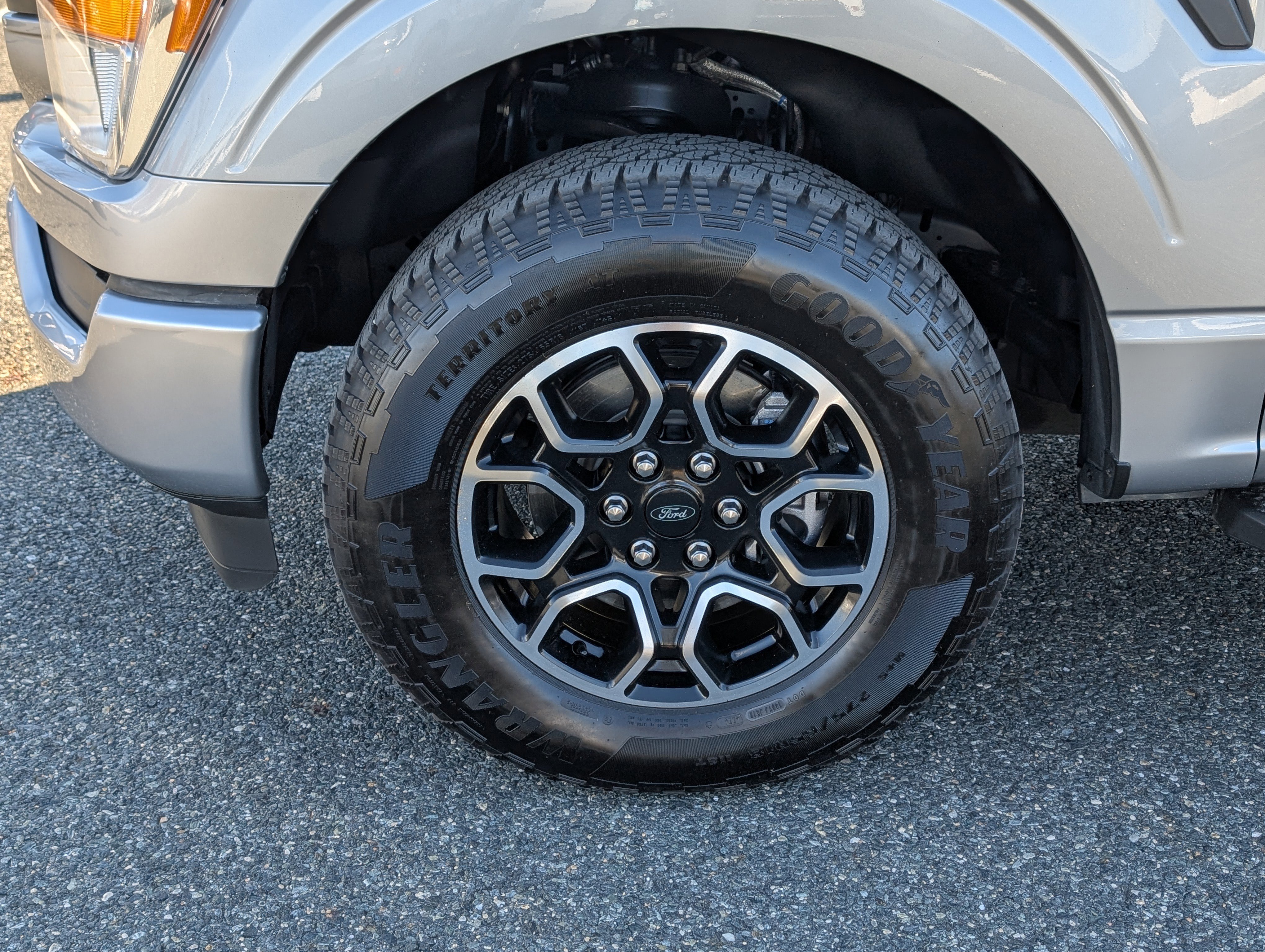 Certified 2022 Ford F150 XL w/ STX Appearance Package image 9