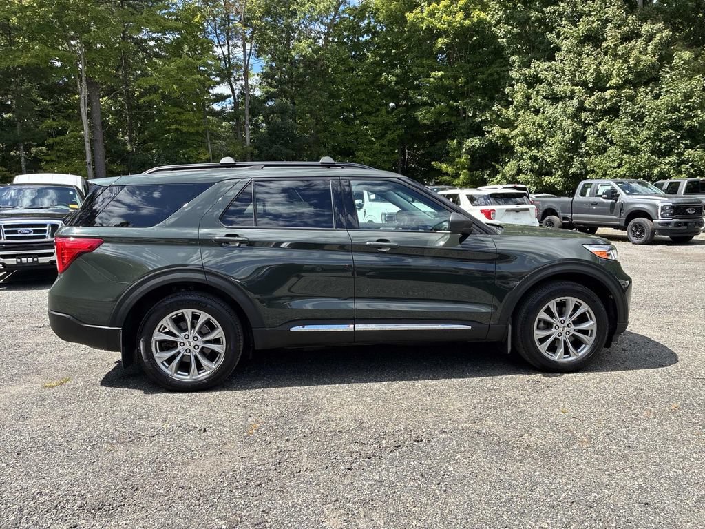 Certified 2023 Ford Explorer XLT w/ Equipment Group 202A AWD/4WD image 8