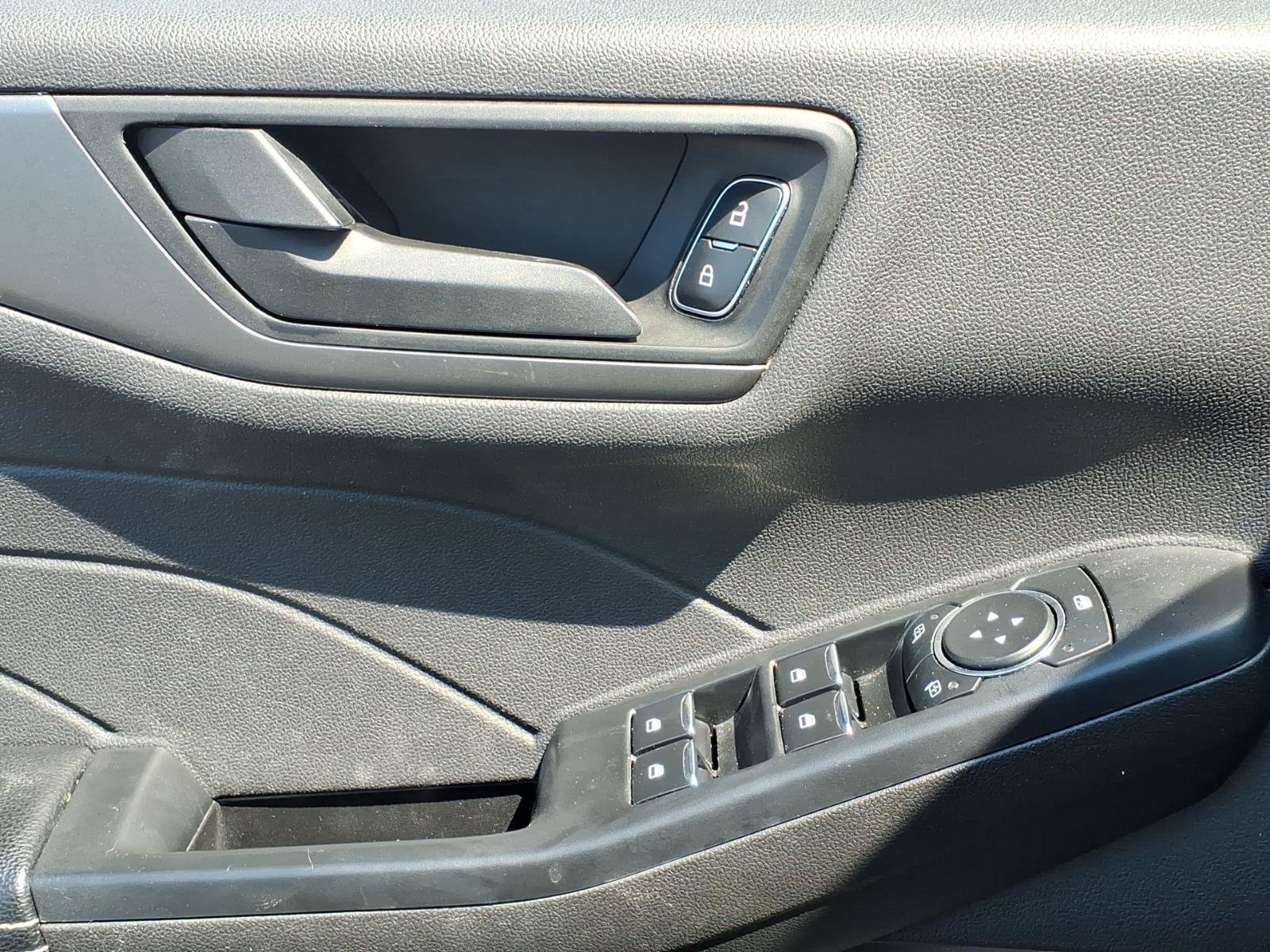 Certified 2024 Ford Escape Active AWD/4WD image 18